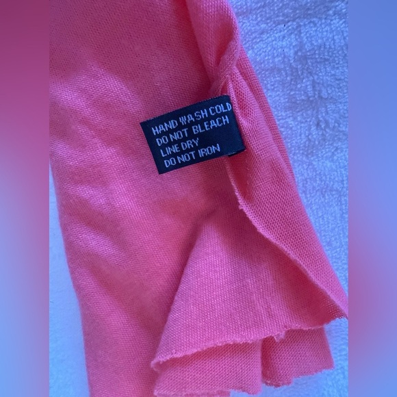 CORAL LARGE CRYSTAL HEART JEWEL SCARF - Picture 4 of 10